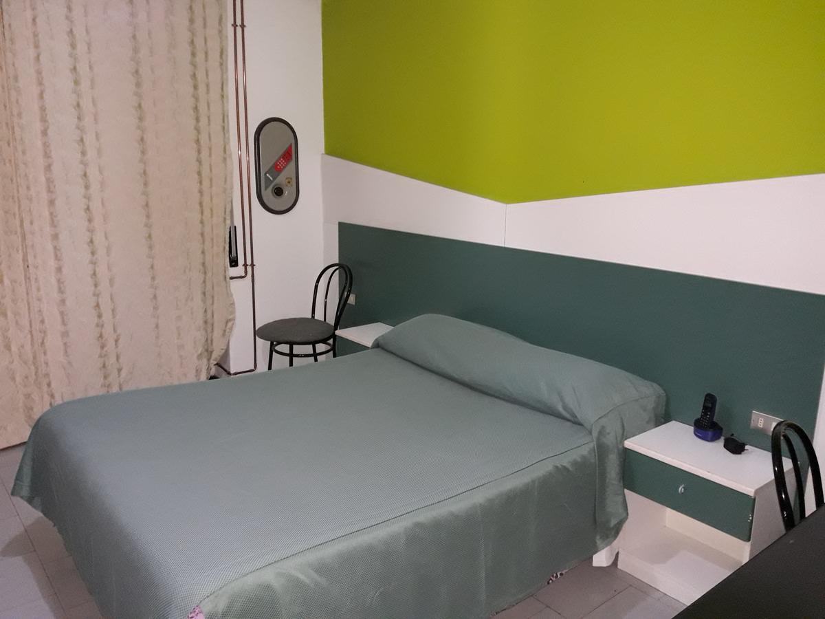 Albergo Piccadilly Медолаго Экстерьер фото